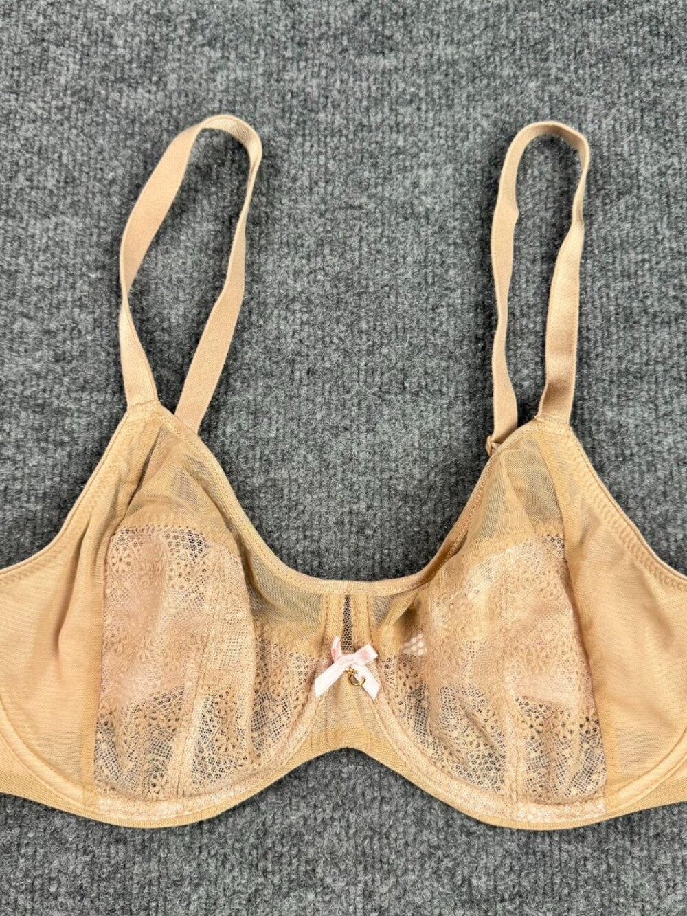 Chantelle Nude Beige Underwire Lace Full Coverage Bra Size 36D